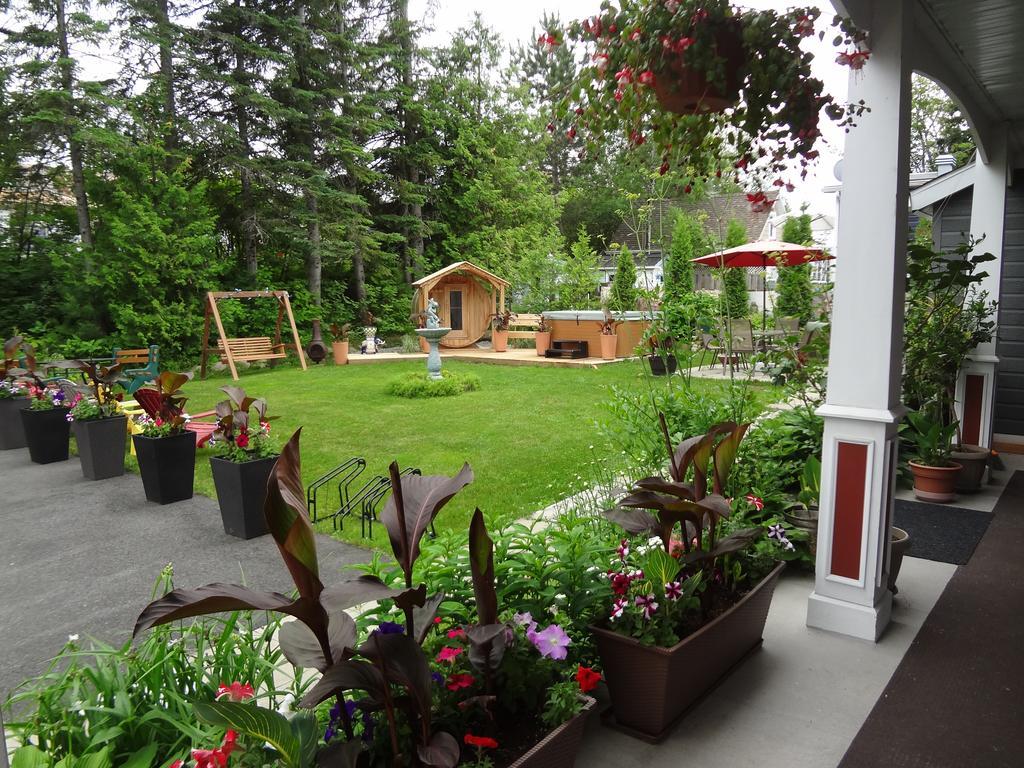 Auberge Pres du Lac Saint-Donat-de-Montcalm Extérieur photo